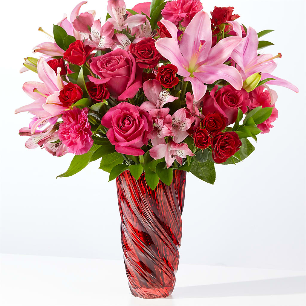 In Love Bouquet with Luxe Swirl Vase – Rosehaus Floral, Suamico WI