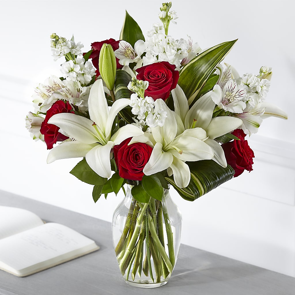 Loving Respect Bouquet – Rosehaus Floral, Suamico WI