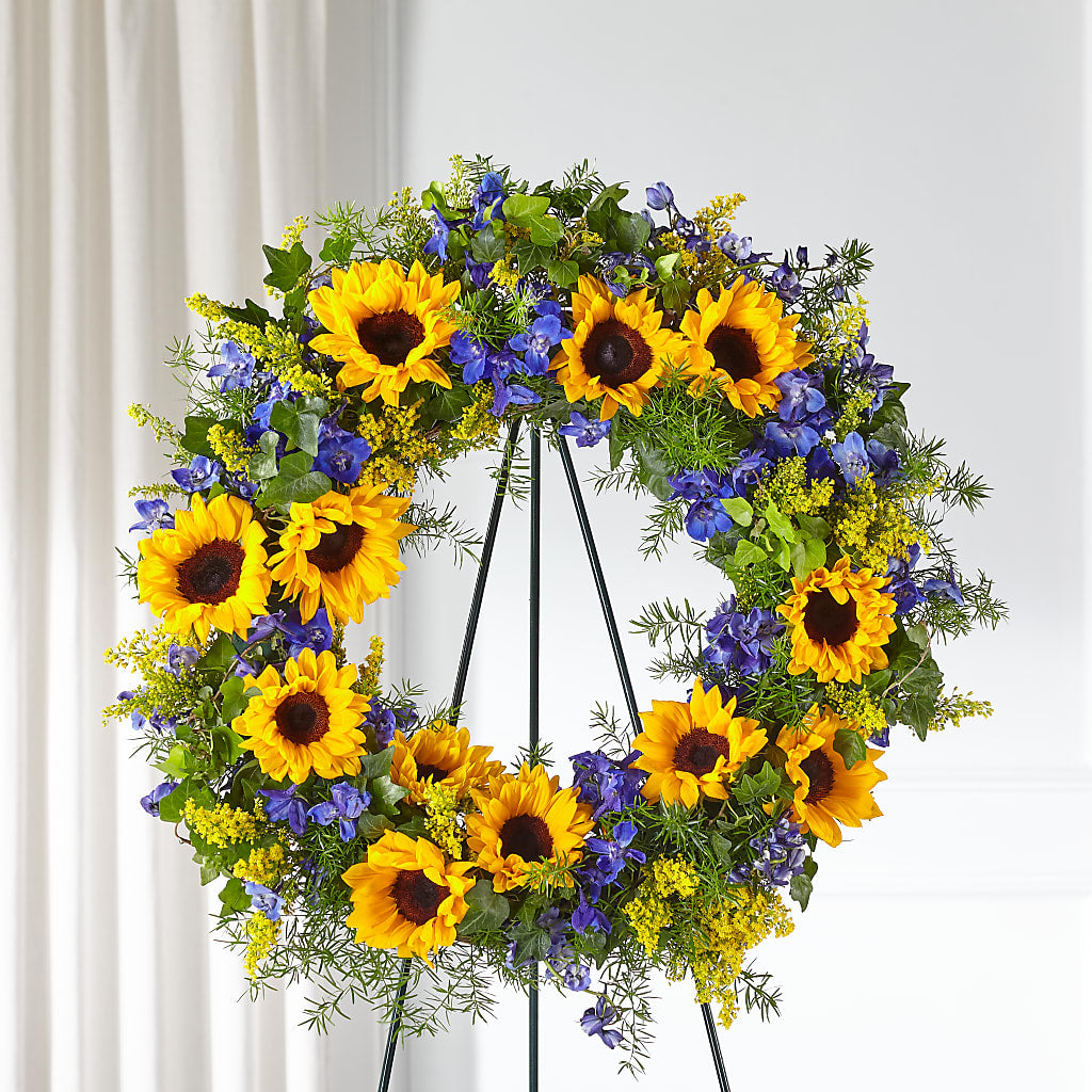 Bright Rays Wreath – Rosehaus Floral, Suamico WI