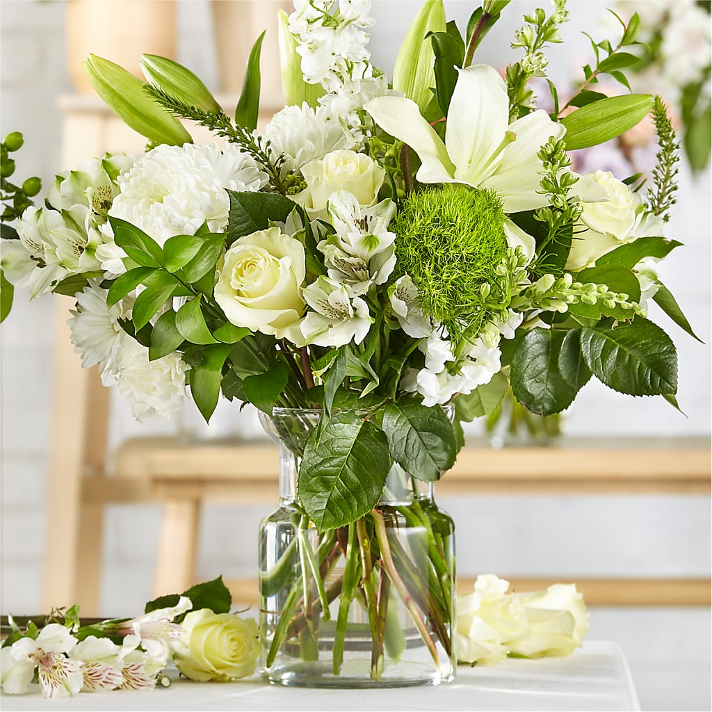 Classic Ivory – A Florist Original – Rosehaus Floral, Suamico WI