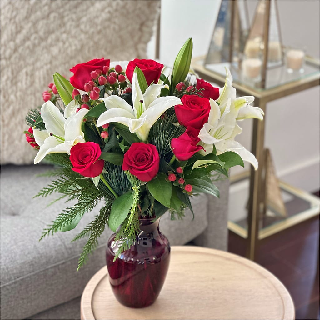 Evergreen Delight Bouquet – Rosehaus Floral, Suamico WI