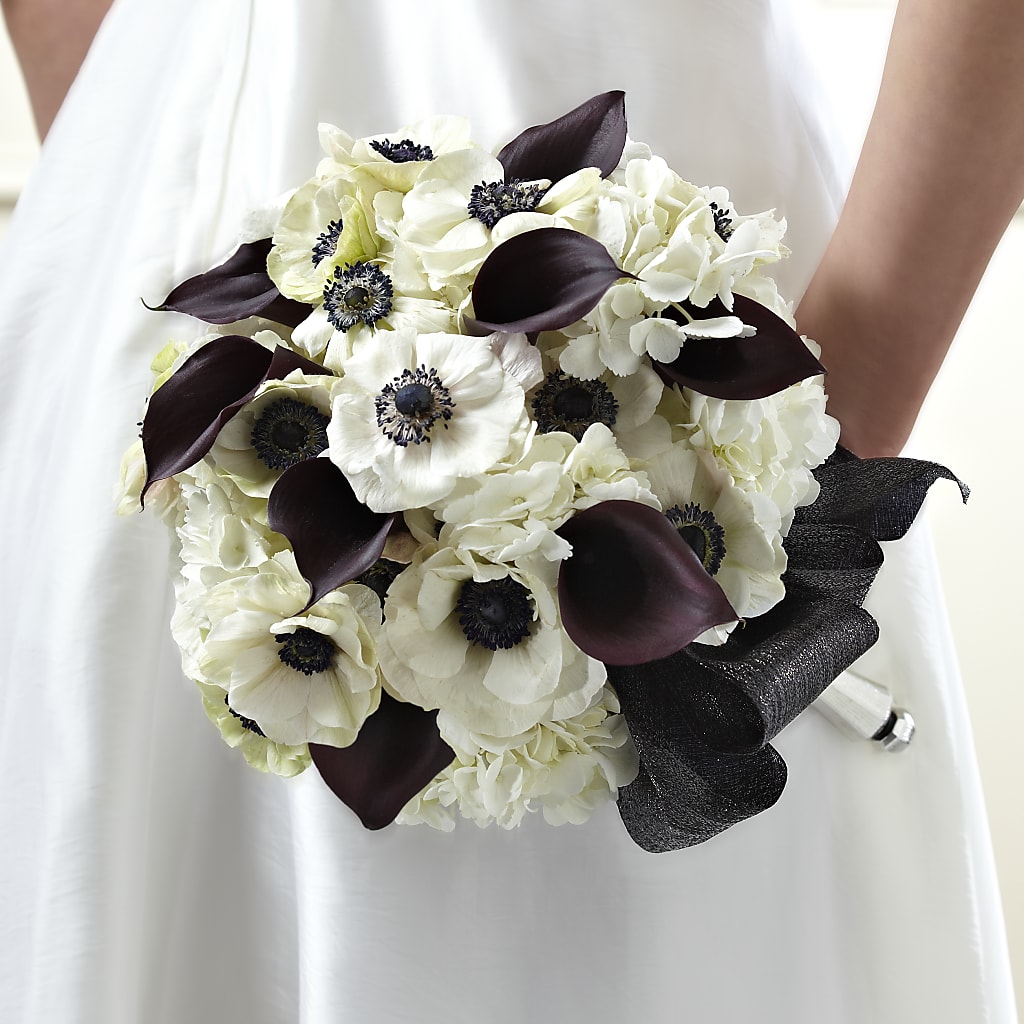 To Have and To Hold Bouquet – Rosehaus Floral, Suamico WI