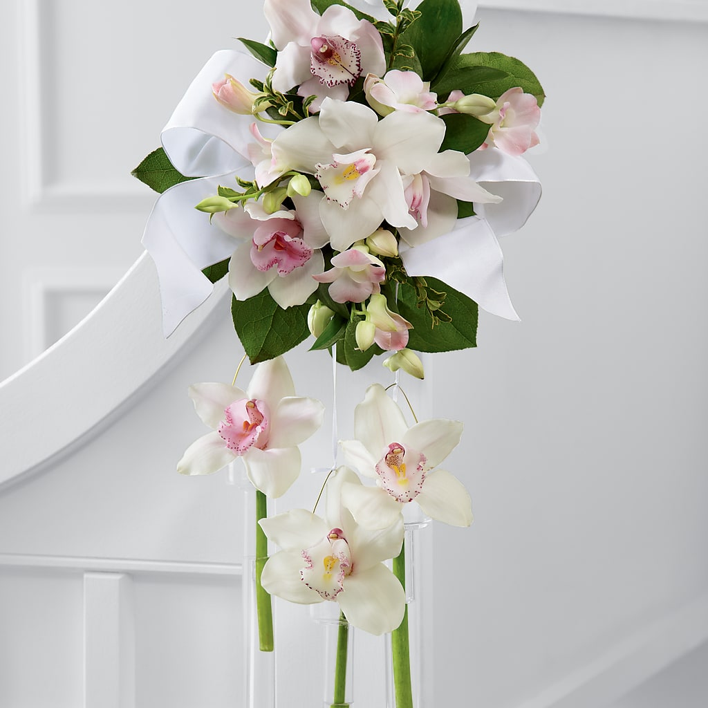 Perfect Entrance Pew Arrangement – Rosehaus Floral, Suamico WI