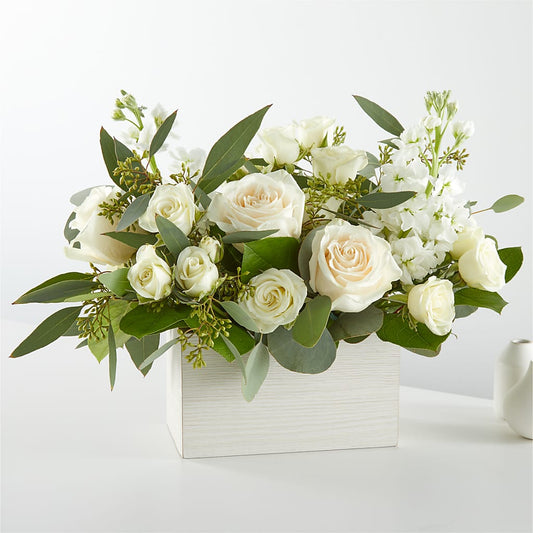 Fresh Linen Box Bouquet –  Rosehaus Floral, Suamico WI