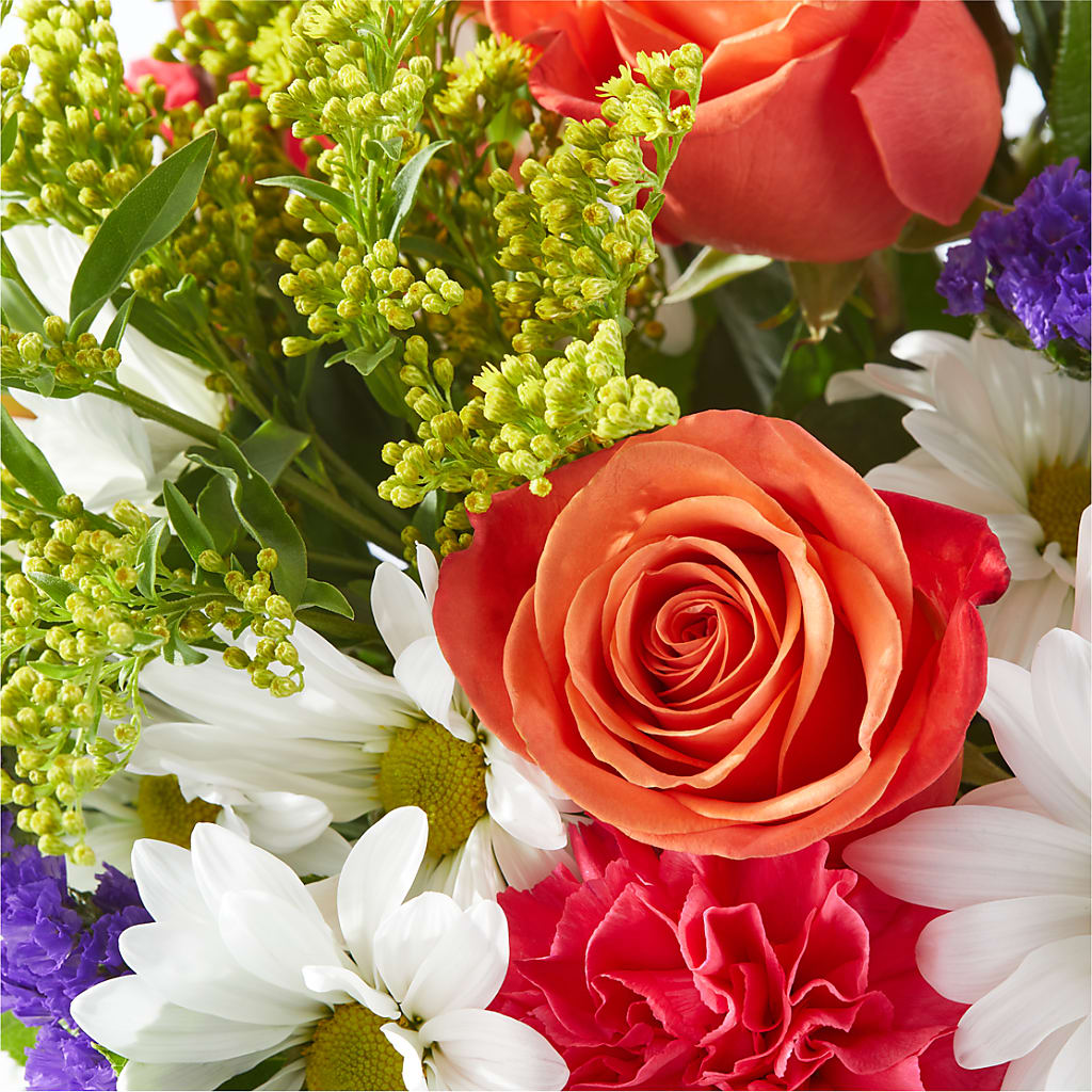 Oopsie Daisy Box Bouquet –  Rosehaus Floral, Suamico WI