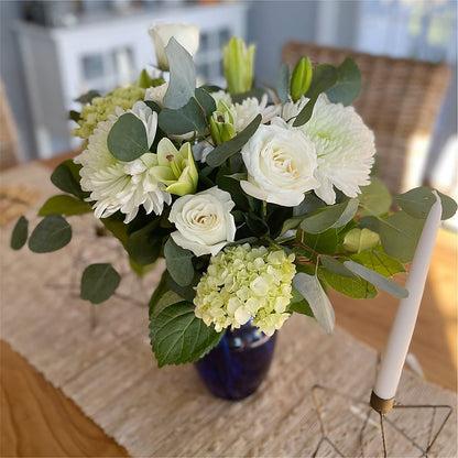 Snowy Dreams Bouquet –  Rosehaus Floral, Suamico WI