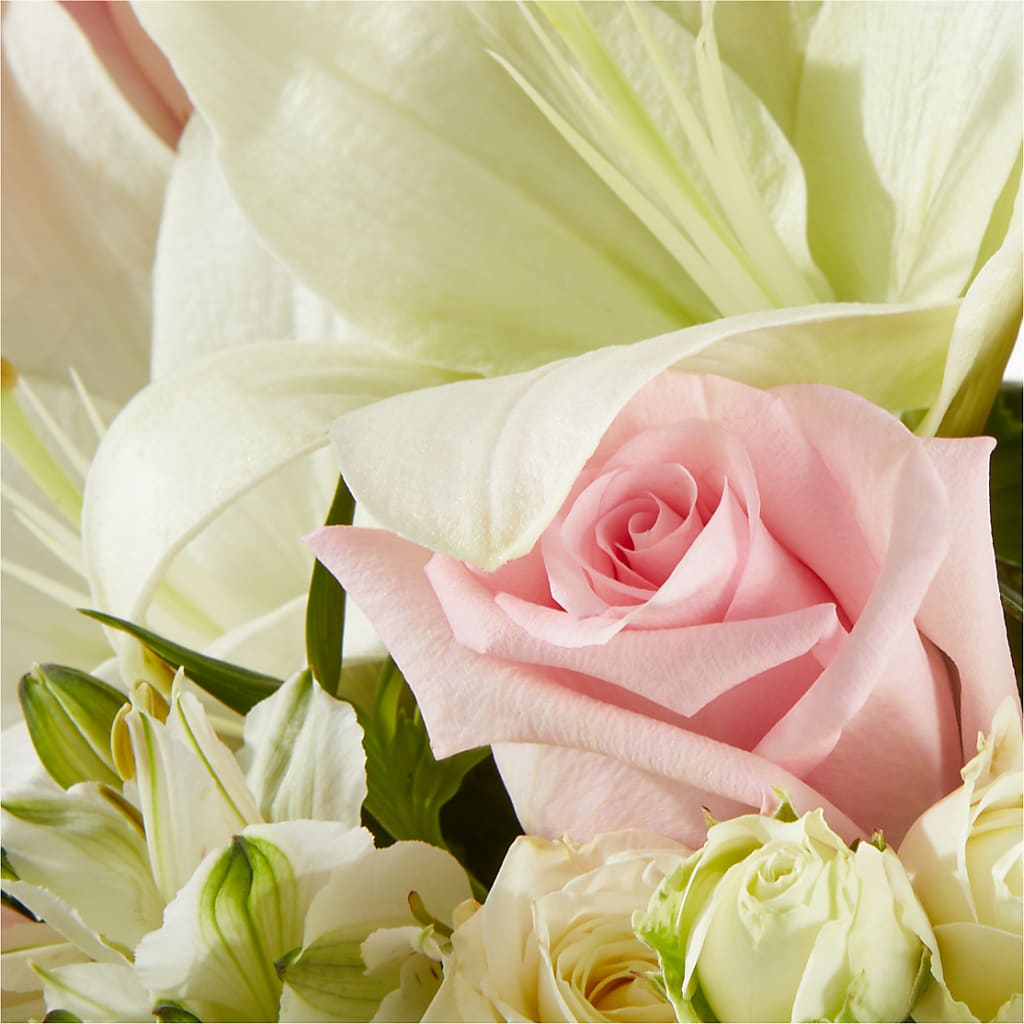 Kindhearted Bouquet –  Rosehaus Floral, Suamico WI