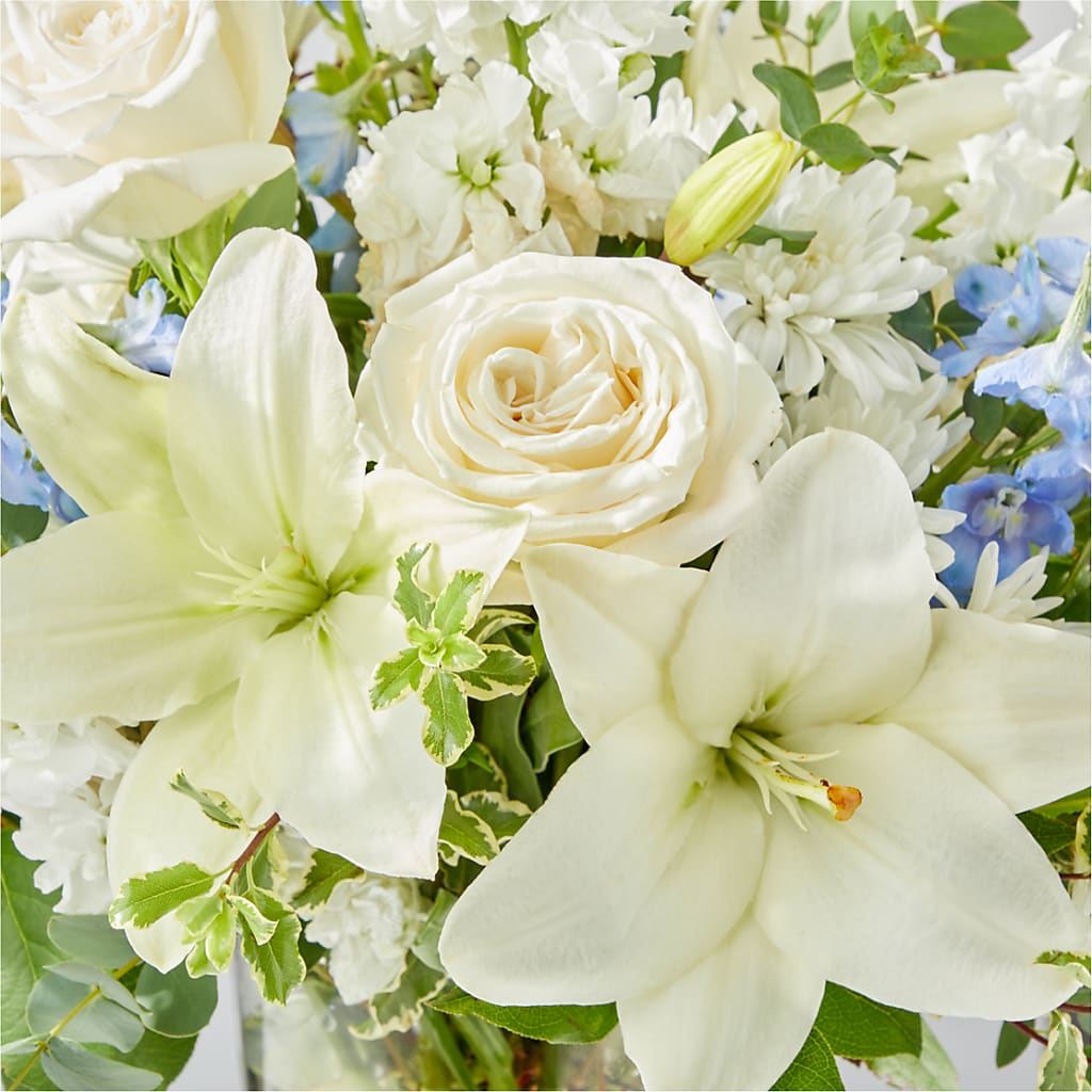 Peace of Mind Bouquet –  Rosehaus Floral, Suamico WI