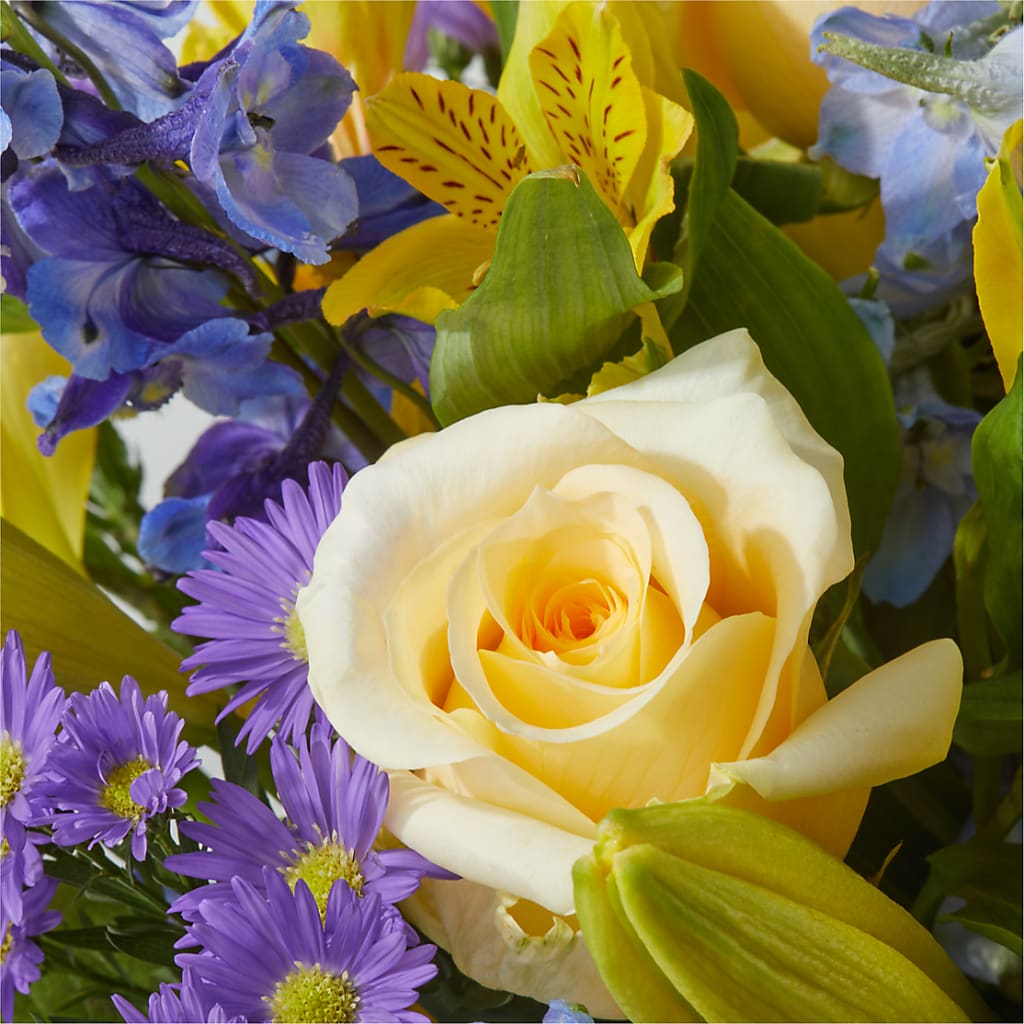 Limoncello Bouquet –  Rosehaus Floral, Suamico WI