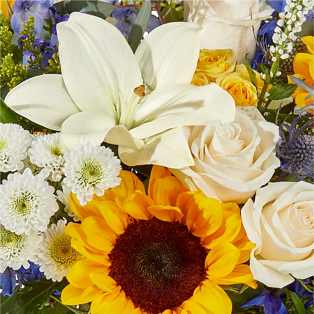 Wonderfully Sunny Bouquet –  Rosehaus Floral, Suamico WI
