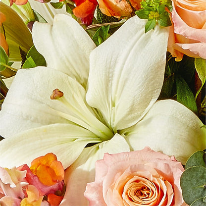 Grapefruit Splash Bouquet –  Rosehaus Floral, Suamico WI