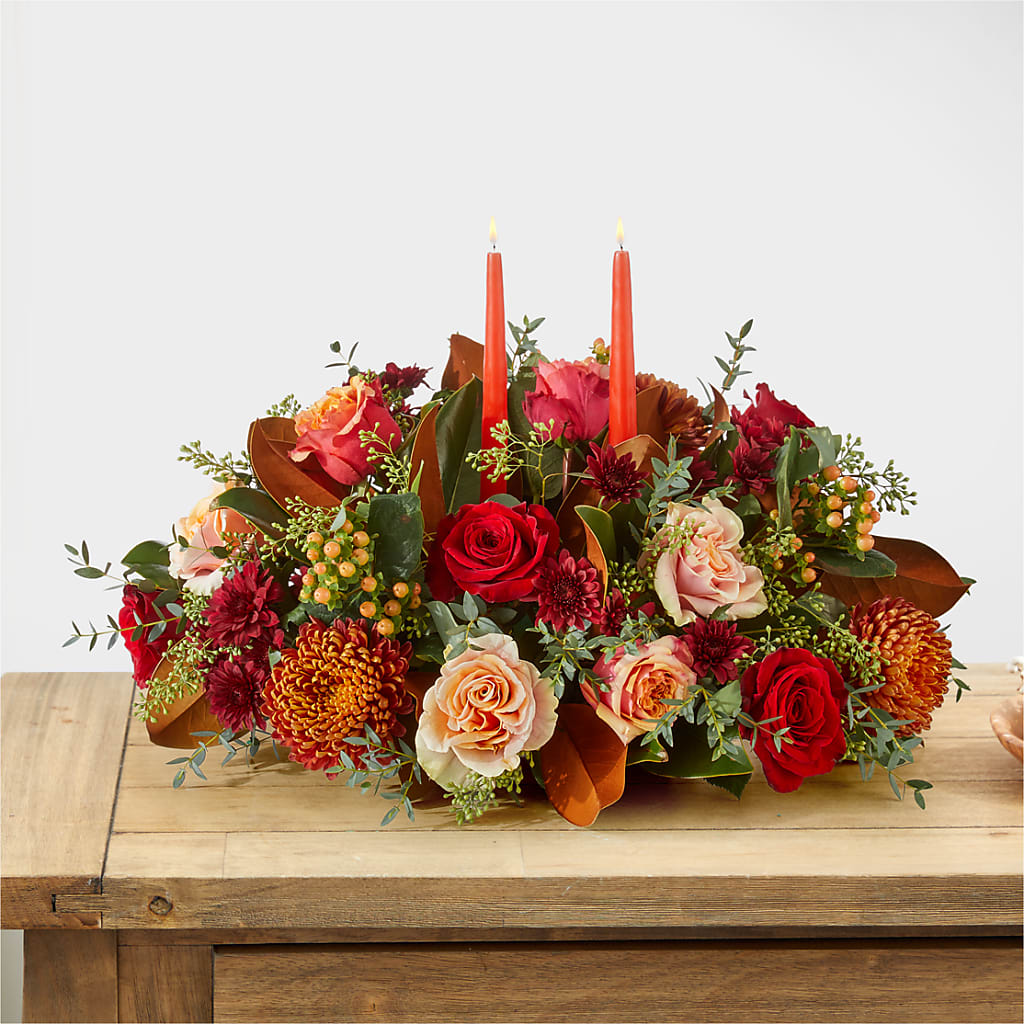 Gather Near Centerpiece –  Rosehaus Floral, Suamico WI